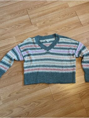 American Eagle Cropped V-Neck Striped Sweater